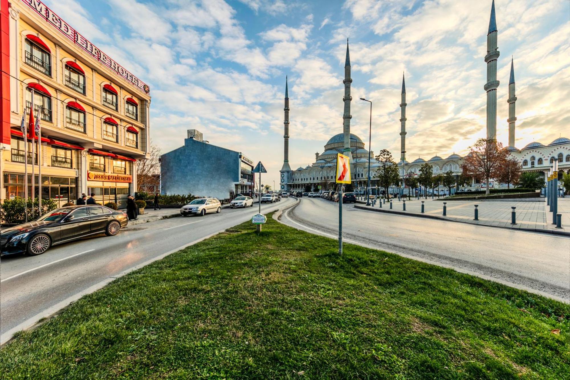 Med Life Hotel Istanbul Airport Arnavutkoy Екстериор снимка