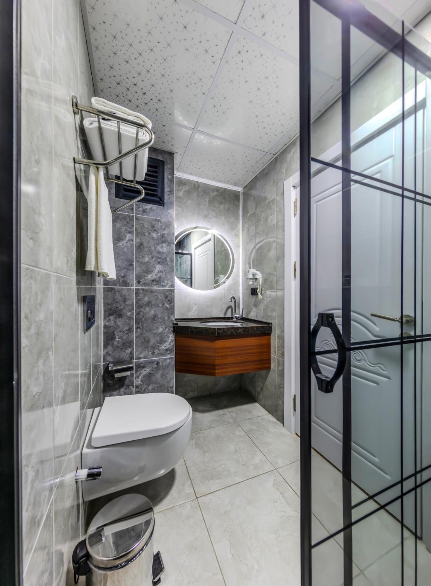 Med Life Hotel Istanbul Airport Arnavutkoy Екстериор снимка