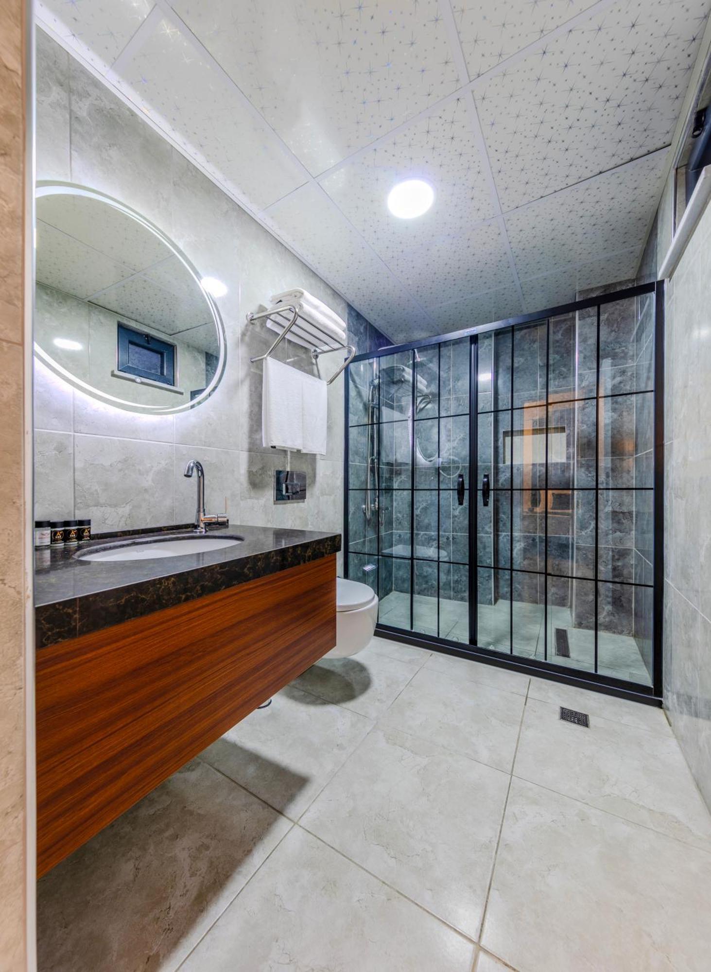Med Life Hotel Istanbul Airport Arnavutkoy Екстериор снимка