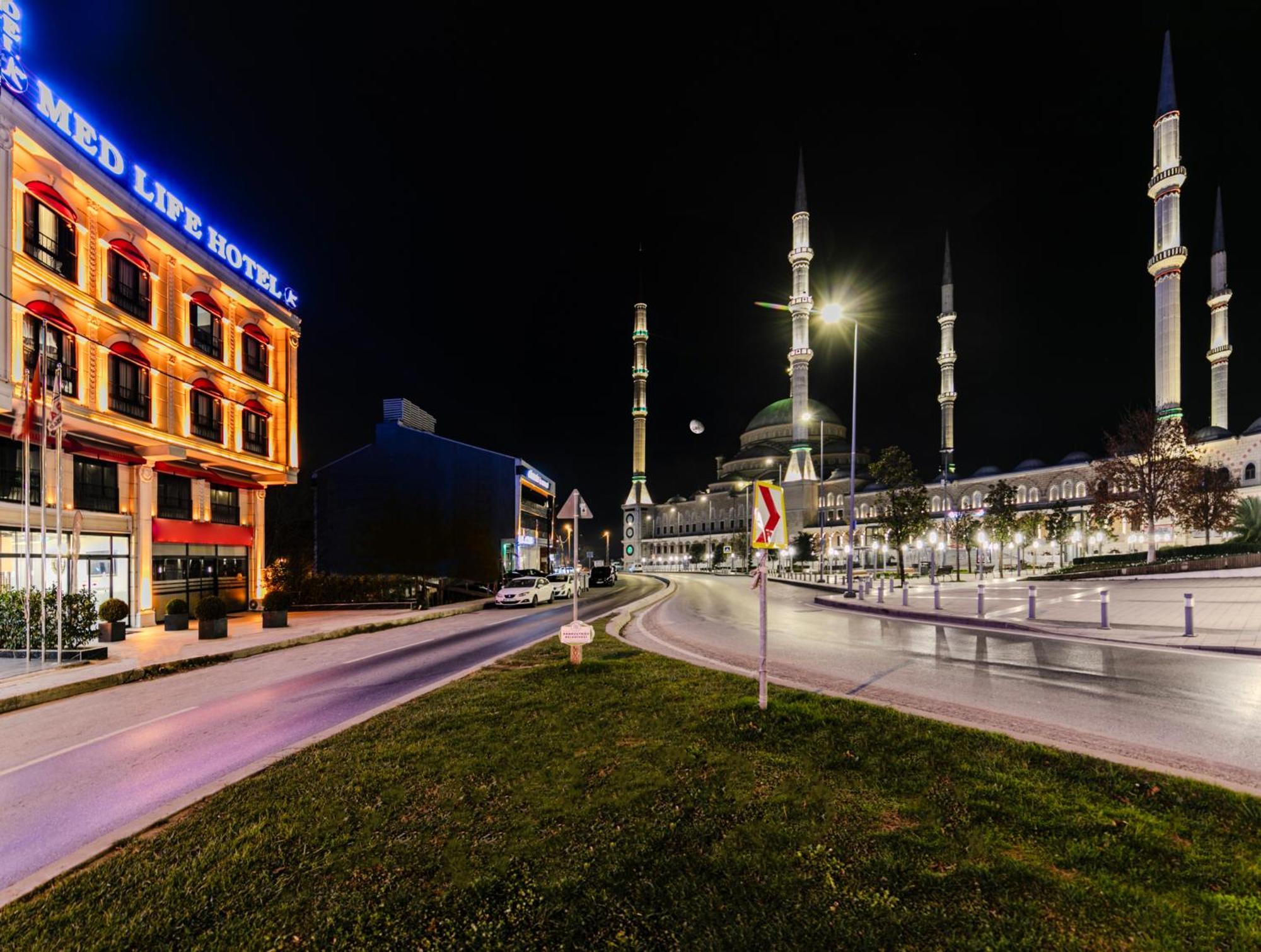 Med Life Hotel Istanbul Airport Arnavutkoy Екстериор снимка